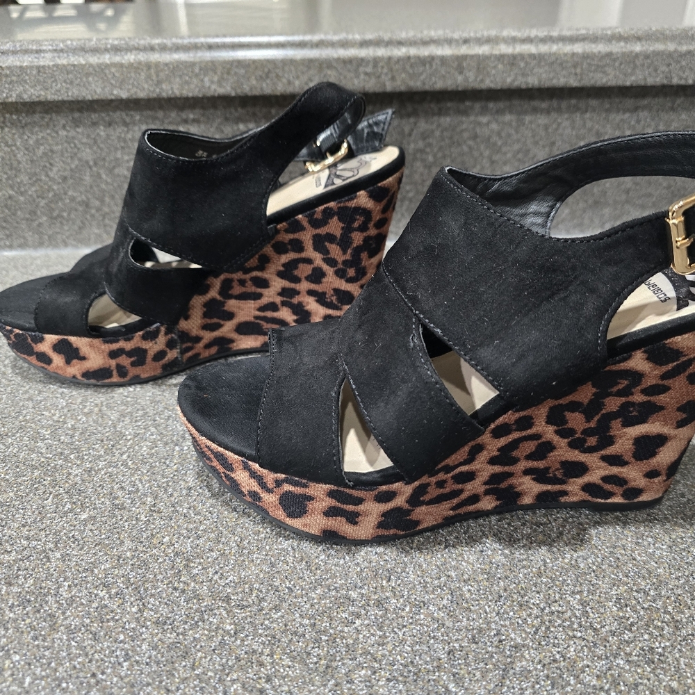 Black Suede Strappy Block Heel Sandals - Picture 2 of 4